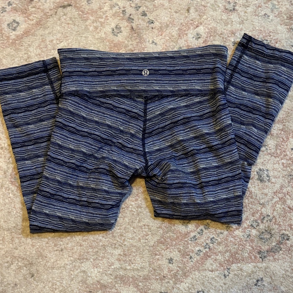 lululemon athletica'l Blue Striped Leggings